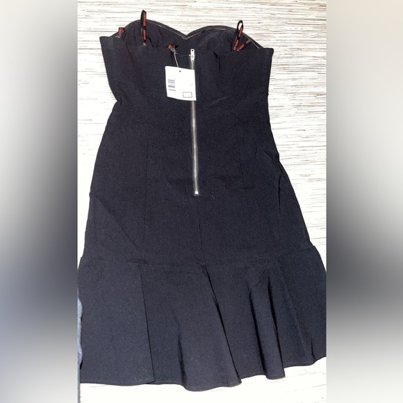 BNWT Guess Black Strapless Dress🖤 - Picture 5 of 5